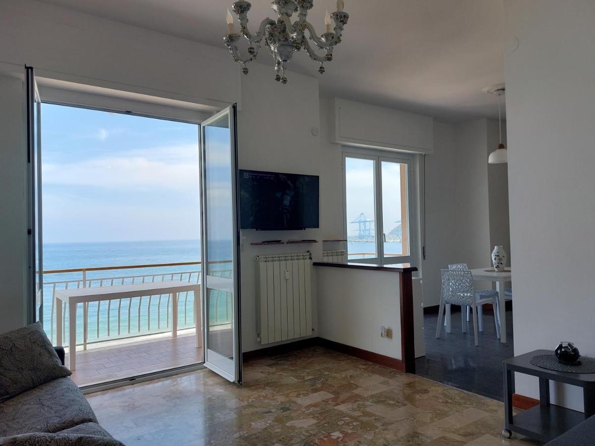 Maremare, Really On The Beach, With Private Parking Savona Bagian luar foto